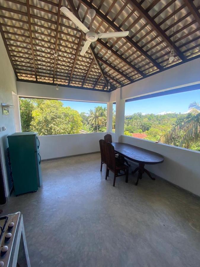 Sunny Mound Unawatuna Close By Sri Yoga Shala Bagian luar foto